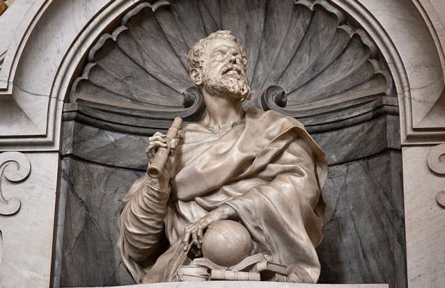Galileo Galilei Mausoleum - Basilica di Santa Croce  - Florence, Italy