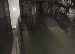 ハリケーン「サンディ」によって浸水したNY地下鉄の映像