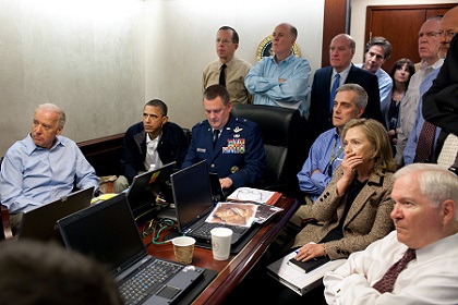 Obama_and_Biden_await_updates_on_bin_Laden 11 93