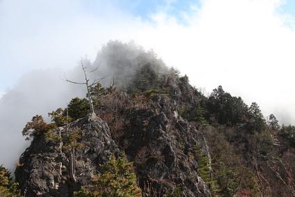 両神山　岩場の稜線
