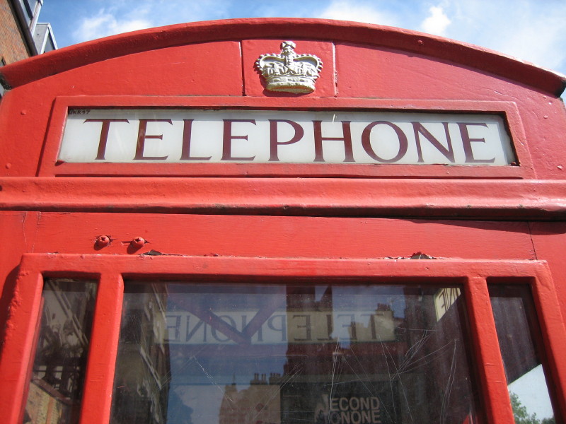 イギリスとアンティークその他 ロンドンの電話ボックス