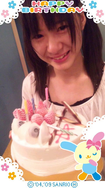 【電波女】生田衣梨奈ちゃんがモーニング娘。メンバーにお誕生日を祝ってもらって笑顔に涙