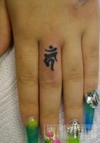 LUCKY ROUND TATTOOの梵字のタトゥー画像15