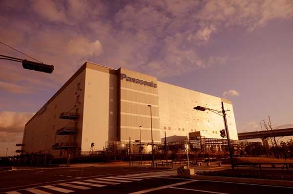 パナソニックが巨費を投じて建設した尼崎のプラズマ第3工場