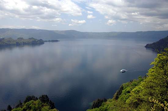 Lake Towada, Kankodai View Point 20100522 1-5-s