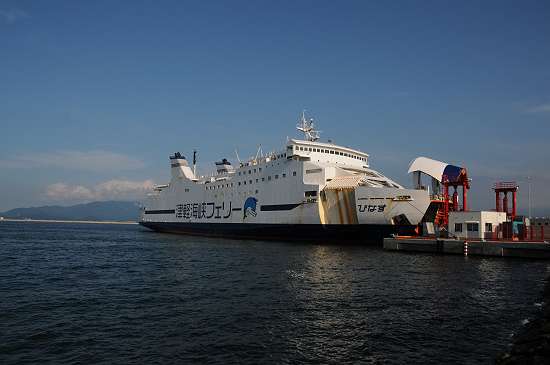 aomori ferry pier VENUS  220828 1-23-s