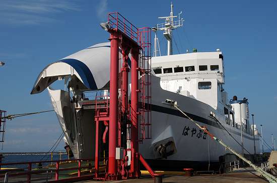 aomori ferry pier  HAYABUSA 220828 1-1-s