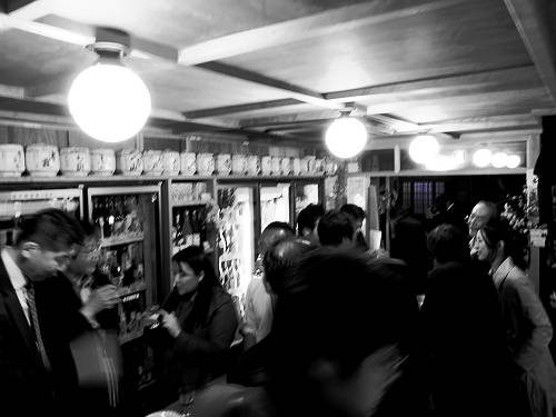 japanese traditional pub which standing and drinking in monzen-nakacho, tokyo, 250328 1-16_s