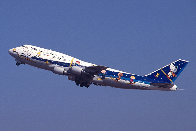ANA B747-400D スヌーピー号 | 北関東航空管制部