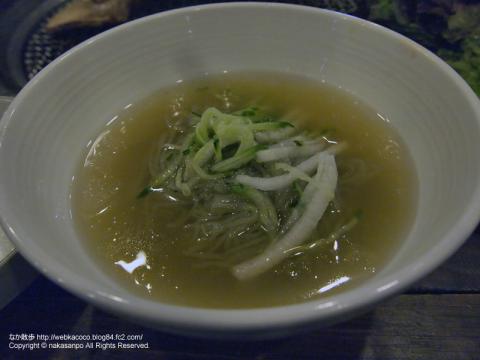 韓国で食べた冷麺の写真
