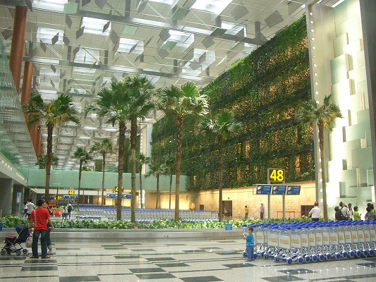 s-Changi_airport_terminal_3zz.jpg